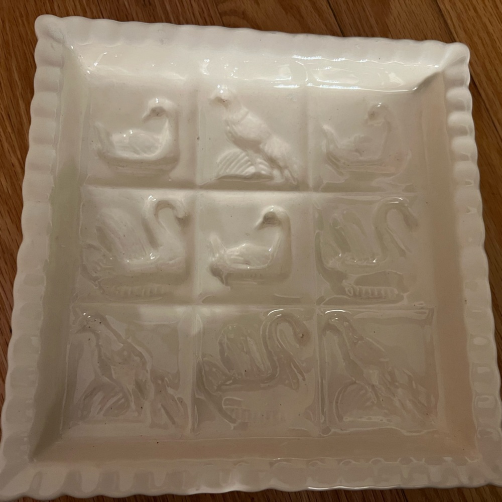 The 1869 Victorian Pottery bread mold with inset bird designs